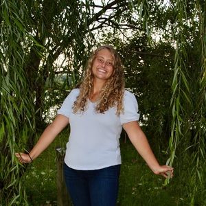 Meet your Posher, Alyssa